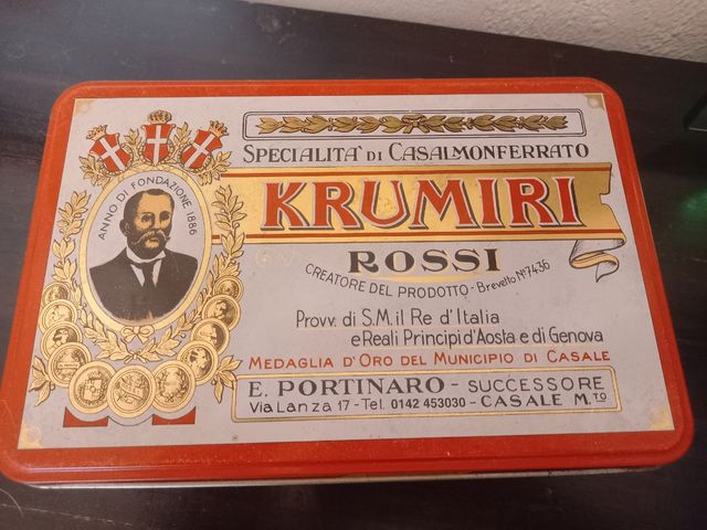 Scatola di latta Krumiri di Casale