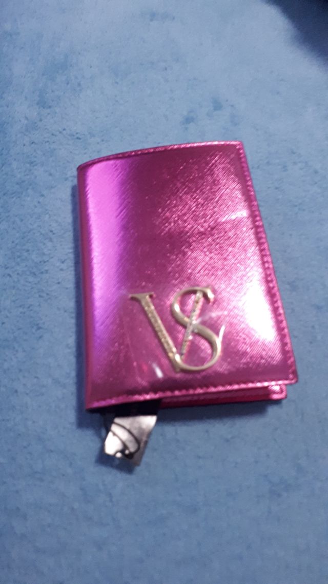 Porta pasaportes billetera