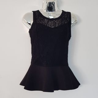 Blusa Negra en top.