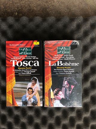 Videocassette “UN PALCO ALL’OPERA”