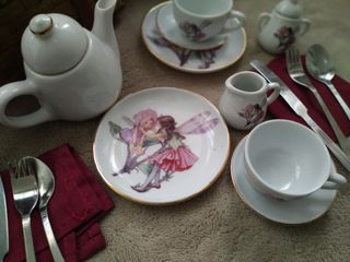 Mini juego de Té en cesta de mimbre