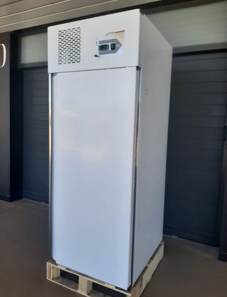 ARMARIO REFRIGERADO AM404- NEVERA
