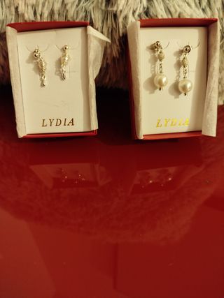 Dos pares Pendientes perla
