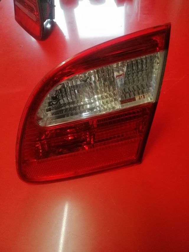 PAREJA PILOTOS PORTON MERCEDES W211
