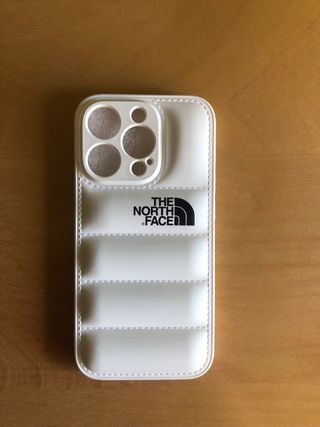 Funda Puffer Blanca de Silicona TNF Iphone 14 Pro
