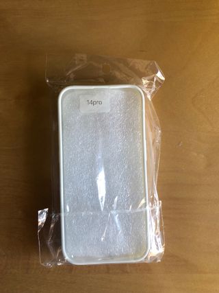 Funda Puffer Blanca de Silicona TNF Iphone 14 Pro