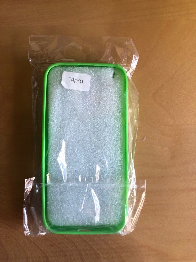 Funda Puffer Verde de Silicona TNF Iphone 14 Pro