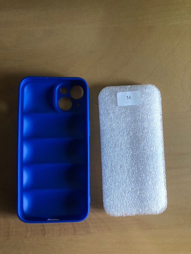 Funda Puffer Azul de Silicona TNF Iphone 14