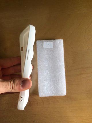 Funda Puffer Blanca de Silicona TNF Iphone 14