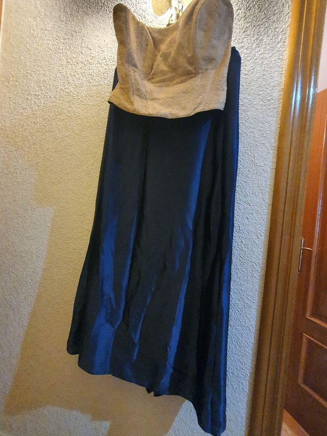 Conjunto falda larga y corpiño