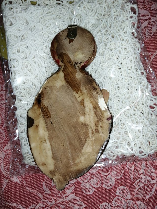 ACQUASANTIERA IN RESINA