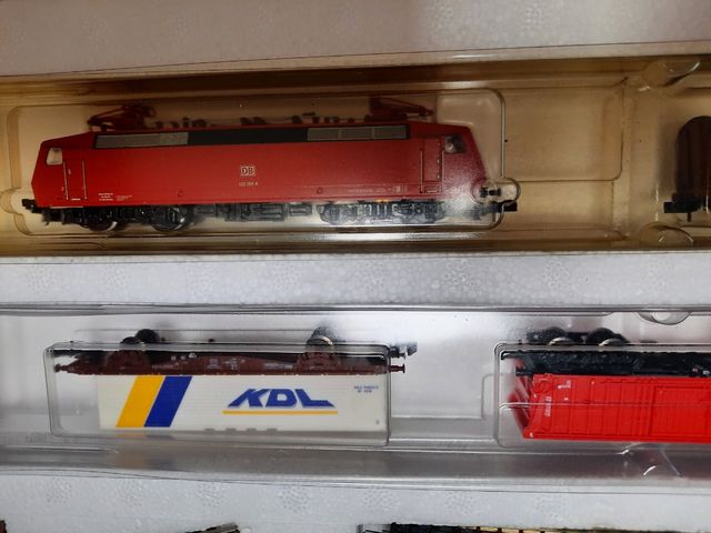 Tren caja minitrix mod 1146