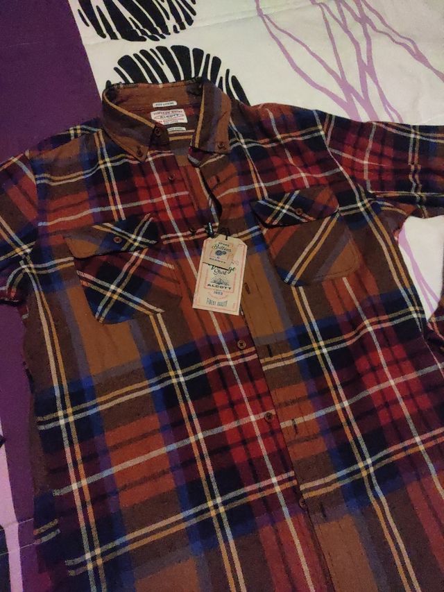 Camisa Alcott a cuadros sin estrenar L roja-negra