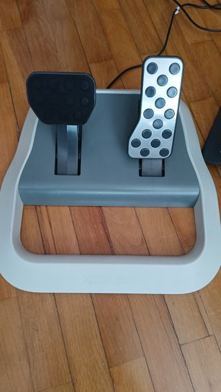 Sensor Kinect y Volante Xbox 360 + Juego Adventure