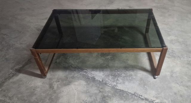 Mesa de centro madera Cristal.  Largo 137cm.   