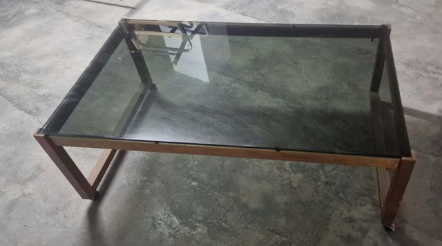 Mesa de centro madera Cristal.  Largo 137cm.   