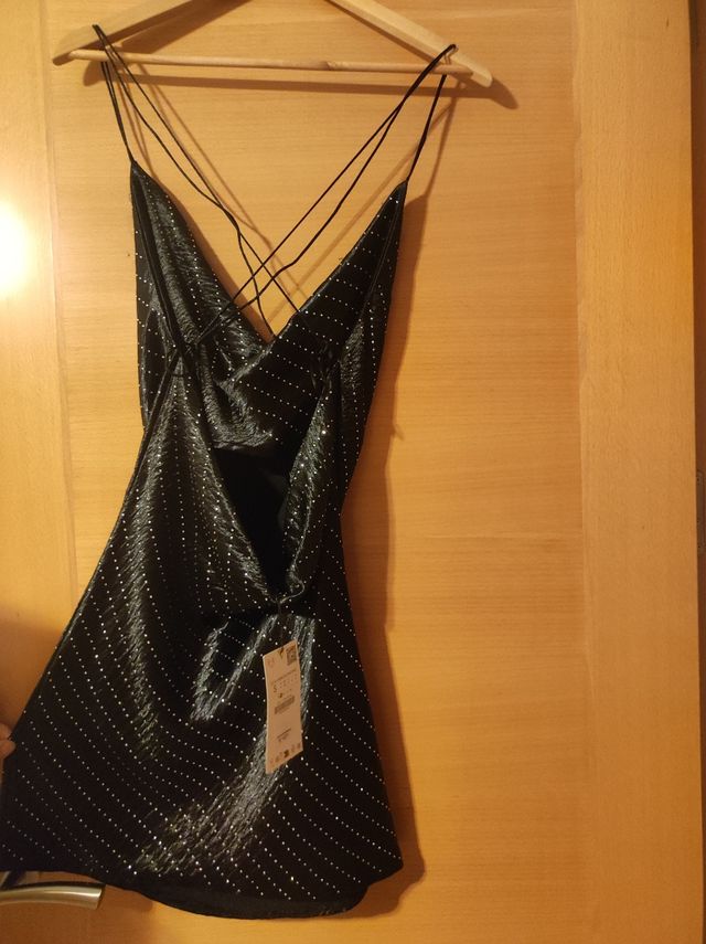 Vestido zara satinado joyas S nuevo
