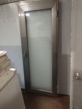 Ventana abatible aluminio 