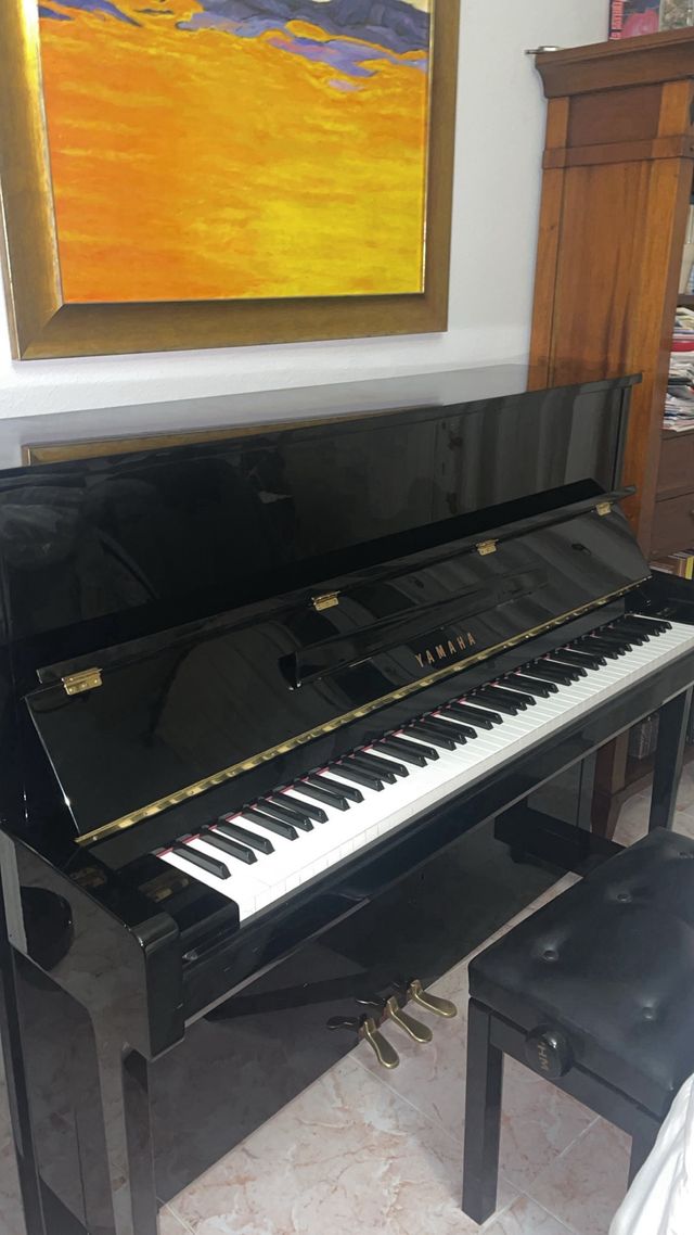 Piano YAMAHA b3 PE J25149642 año 2009