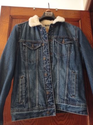Cazadora vaquera con forro.