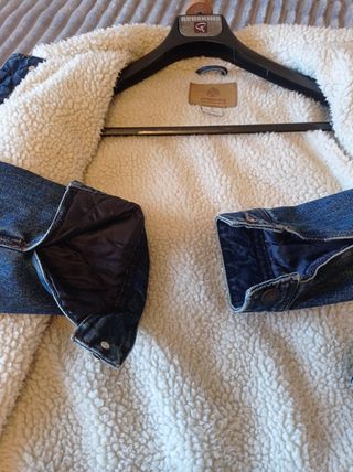 Cazadora vaquera con forro.