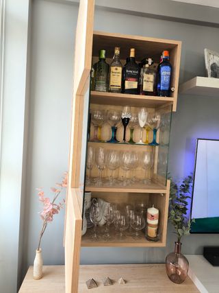 Vitrina Madera Haya Natural.