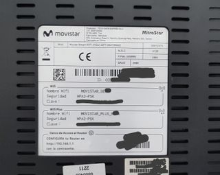 Router Movistar HGU en su caja