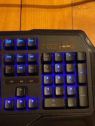 Roccat Ryos MK Pro LED PC keybord