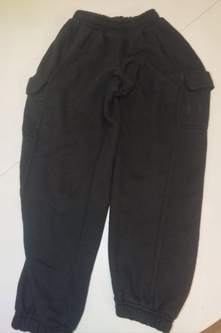 Chándal negro estilo cargo