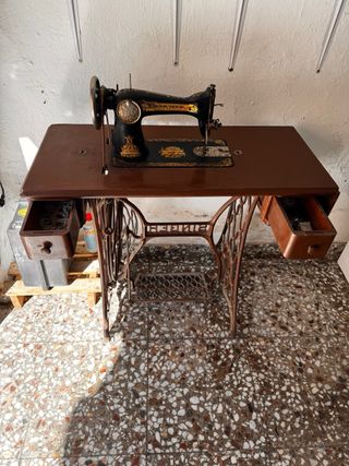 maquina de coser singer antigua con mueble