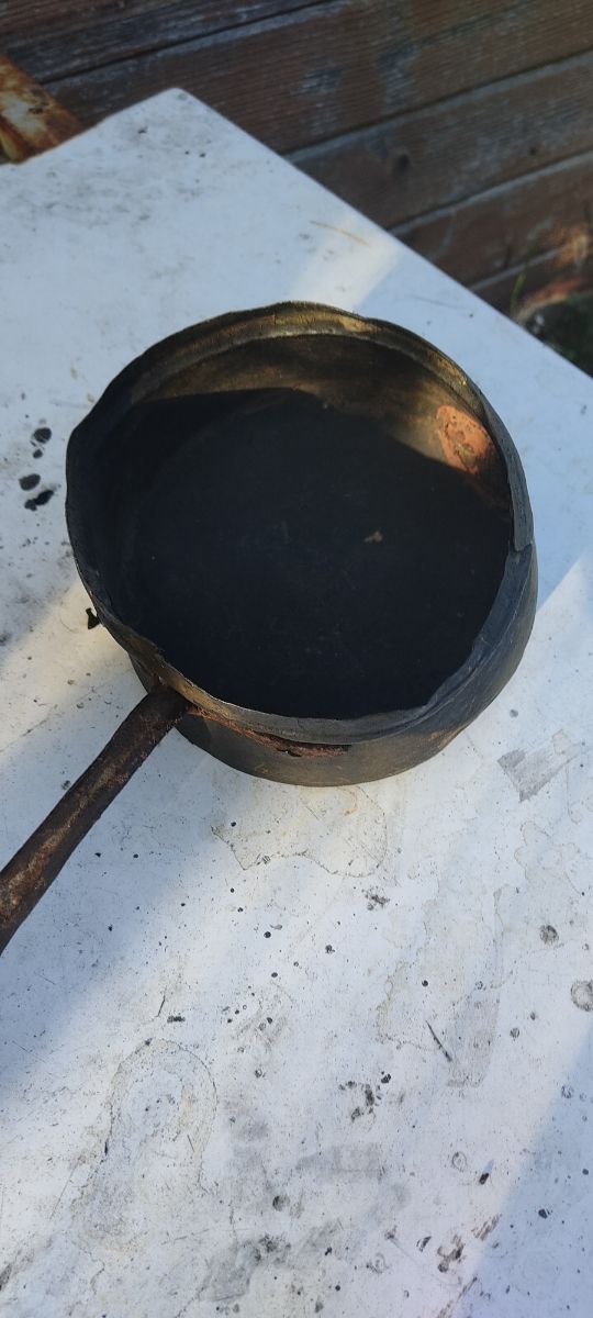 Due antichi scaldaletto in rame