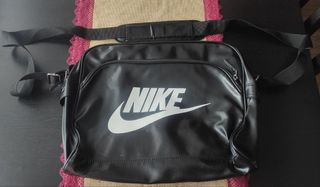 Bolsa Nike para ordenador portatil Vintage negra