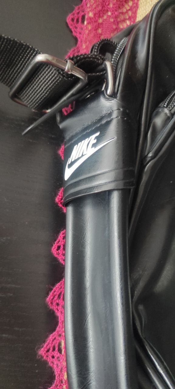 Bolsa Nike para ordenador portatil Vintage negra