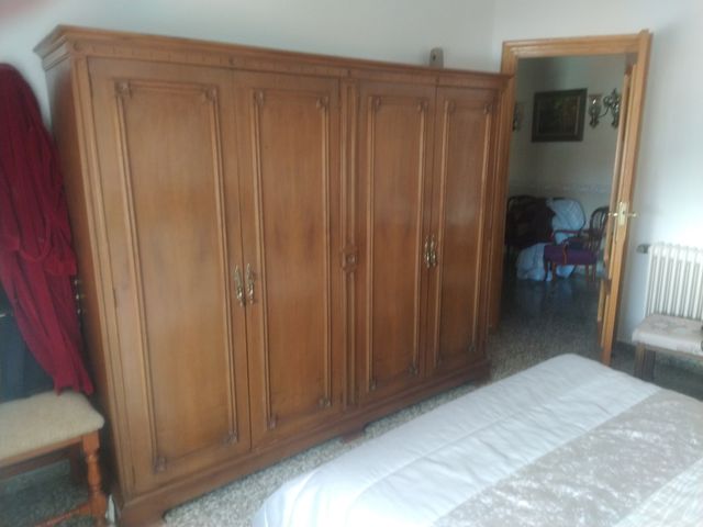 Mueble antiguo dormitorio