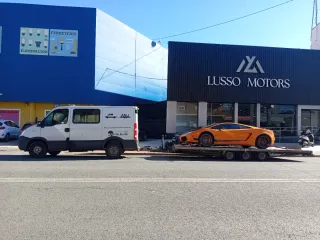 Remolque grúa transporte