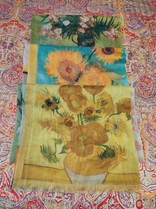Fular fino con estampados de Van Gogh