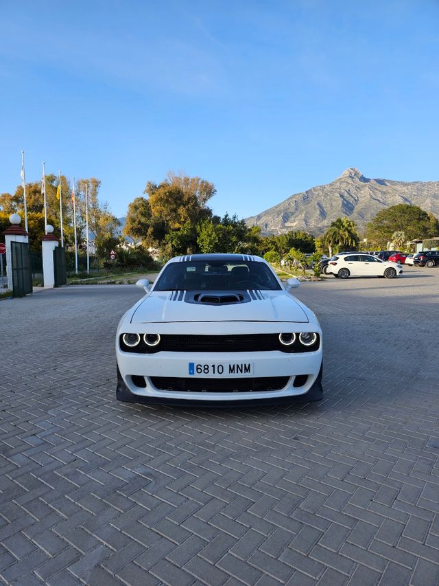 Dodge challenger 2016 5.7 Shaker