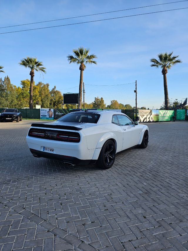 Dodge challenger 2016 5.7 Shaker