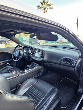 Dodge challenger 2016 5.7 Shaker