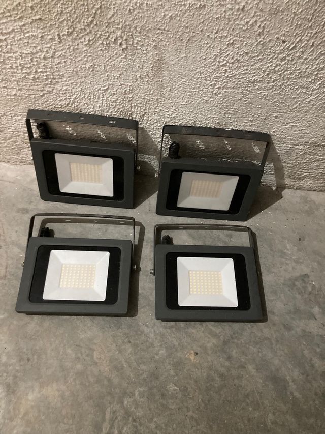 Proyector Threeline LED 50W Extrafino