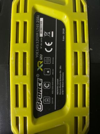 Cortacesped y desbrozadora (ambas electricas)