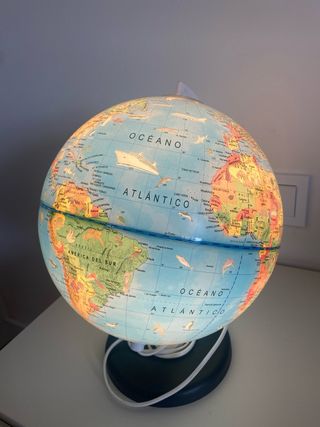 Lámpara juvenil globo terraqueo