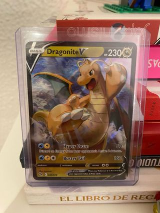 DRAGONITE V (POKEMON TCG)