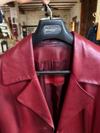Chaqueta de cuero TUENT