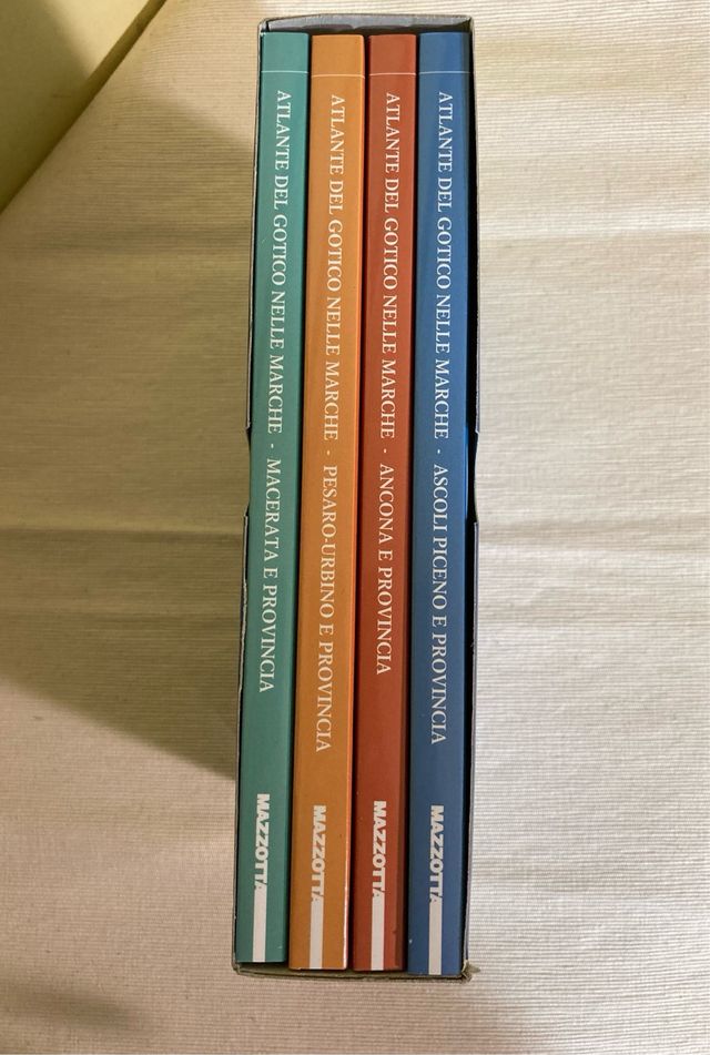 Box 4 libri: Atlante del Gotico nelle Marche