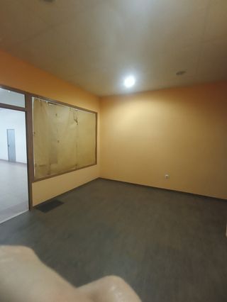 Oficina - Local en VENTA