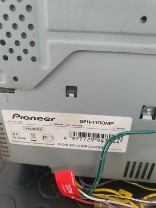 Radio de coche pioneer deh-1100mp