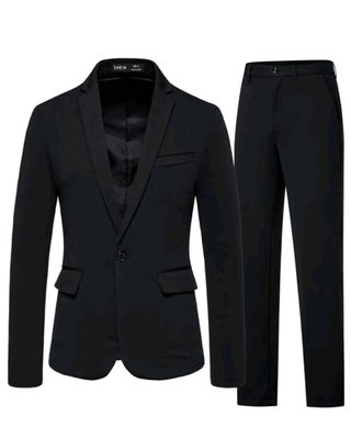 Un traje de boda novio