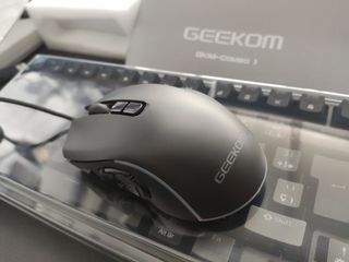 Teclado mecánico y ratón gamer NUEVOS