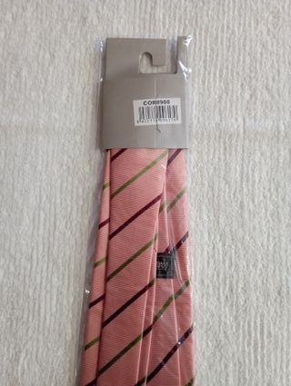 Corbata italiana SIN ESTRENAR
